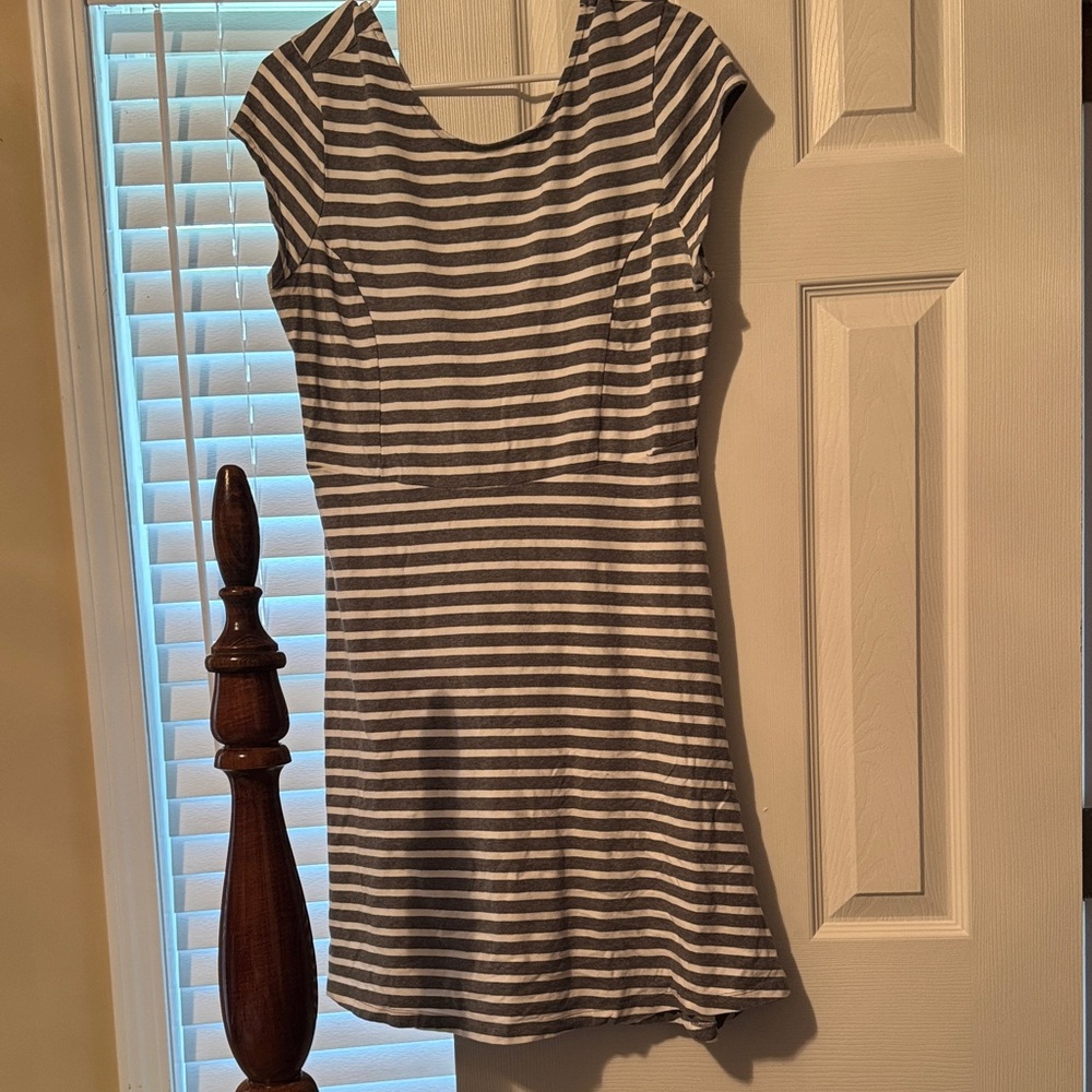 Old Navy Gray and White Striped Cap-Sleeve Mini Dress